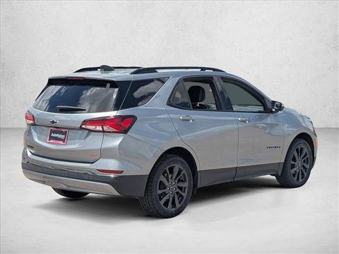 Used 2023 Chevrolet Equinox RS FWD image 5