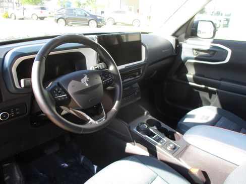 Used 2025 Ford Bronco Sport Heritage w/ Convenience Package AWD/4WD image 13