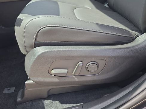 New 2026 Kia Carnival FWD image 20