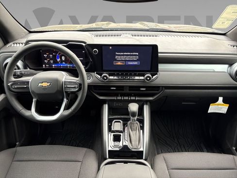 New 2024 Chevrolet Colorado LT w/ LT Convenience Package II image 3