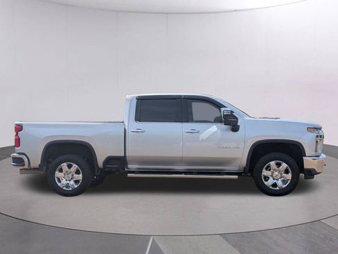 Used 2023 Chevrolet Silverado 3500 LTZ w/ LTZ Convenience Package RWD image 7
