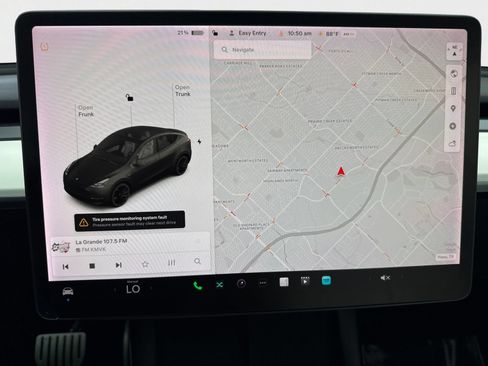 Used 2022 Tesla Model Y Performance AWD/4WD image 23