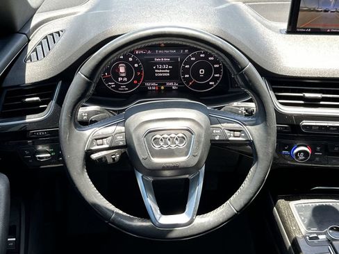 Used 2017 Audi Q7 2.0T Premium Plus w/ Premium Plus Package AWD/4WD image 12