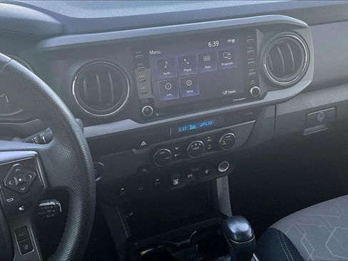 Used 2021 Toyota Tacoma TRD Sport w/ Technology Package RWD image 6