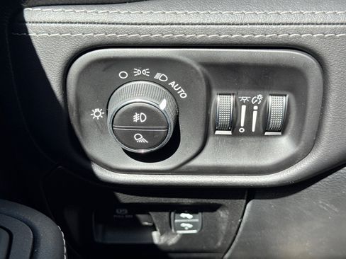 New 2026 RAM 1500 Limited w/ Body Color Bumper Group AWD/4WD image 31