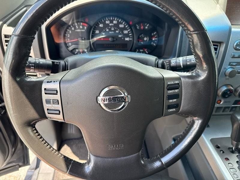 Used 2005 Nissan Armada LE w/ (U01) Technology Pkg (LE) RWD image 14