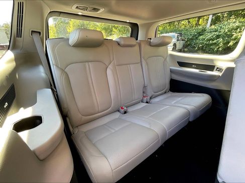 Used 2024 Jeep Wagoneer Series II w/ Flexible Seating Group image 25