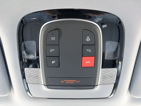 Certified 2025 Hyundai Palisade SEL FWD image 24