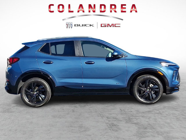 Used 2025 Buick Encore GX Sport Touring w/ Advanced Technology Package AWD/4WD image 7