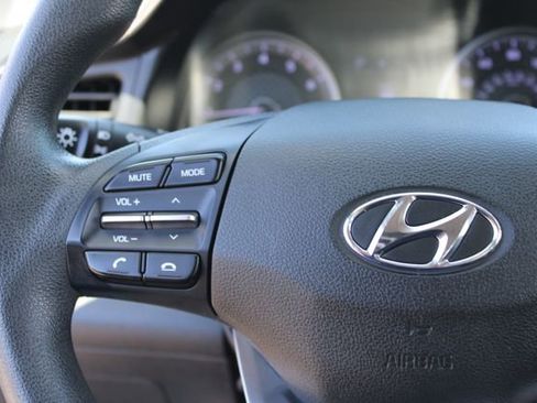Used 2020 Hyundai Elantra SE w/ Cargo Package (C1) FWD image 18