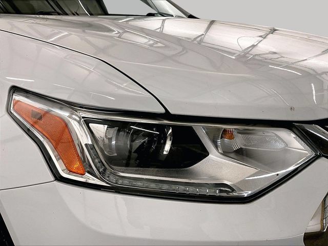 Used 2021 Chevrolet Traverse LT FWD image 28