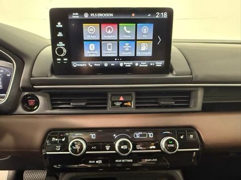 Used 2024 Honda Pilot Elite image 23