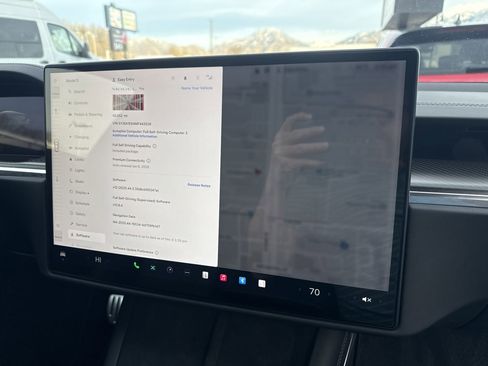 Used 2021 Tesla Model S Plaid image 26