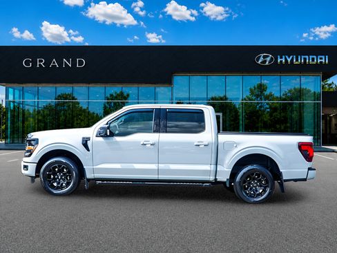 Used 2024 Ford F150 XLT w/ Equipment Group 302A MID RWD image 3