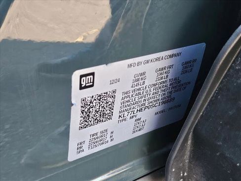 Used 2025 Chevrolet Trax LT FWD image 22