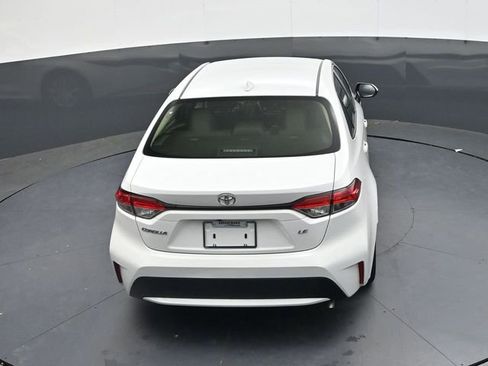 Used 2021 Toyota Corolla LE image 24