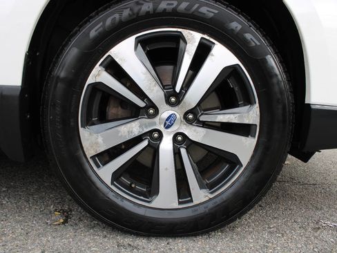 Used 2019 Subaru Outback 2.5i Limited image 23