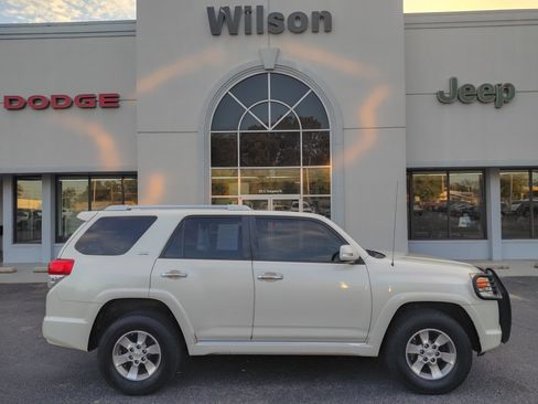 Used 2012 Toyota 4Runner SR5 image 1