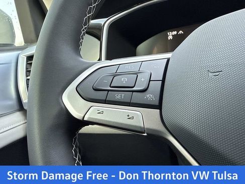New 2026 Volkswagen Taos SE AWD/4WD image 24