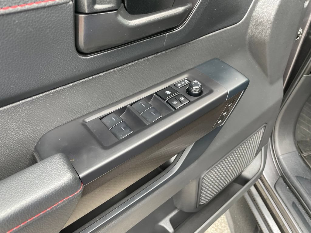 Used 2025 Toyota Sequoia TRD Pro AWD/4WD image 12