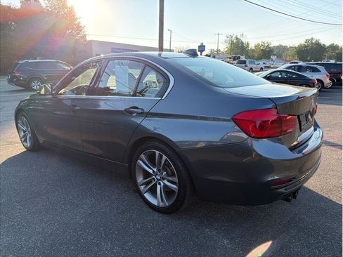Used 2018 BMW 330i Sedan RWD image 4
