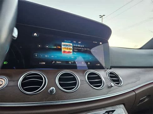 Used 2022 Mercedes-Benz E 350 Sedan image 31