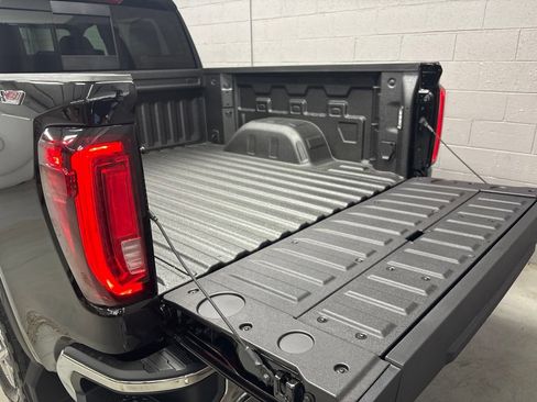 New 2026 GMC Sierra 1500 SLT w/ SLT Premium Plus Package AWD/4WD image 28