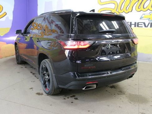 Used 2021 Chevrolet Traverse Premier w/ Redline Edition AWD/4WD image 6