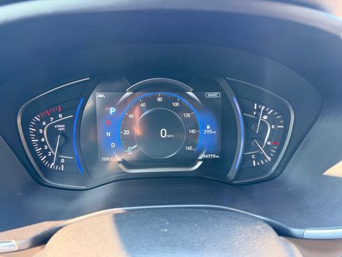 Used 2020 Hyundai Santa Fe Limited AWD/4WD image 14