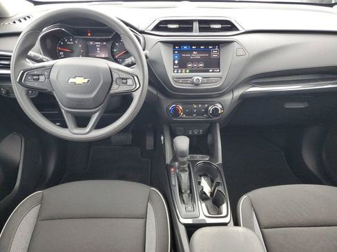 Used 2023 Chevrolet TrailBlazer LT image 24
