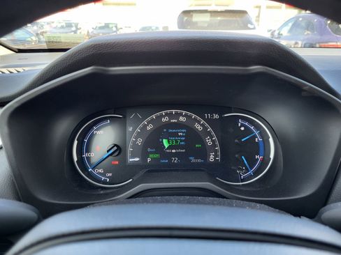 Certified 2025 Toyota RAV4 XLE image 10