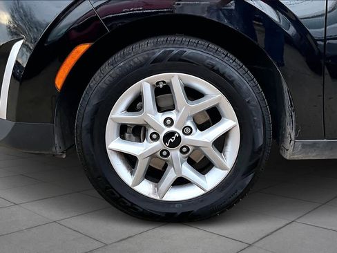 Used 2024 Kia Soul LX w/ Option Group 015 image 10