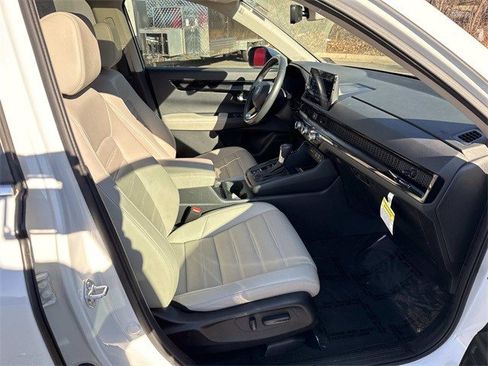 Used 2023 Honda CR-V EX-L image 9