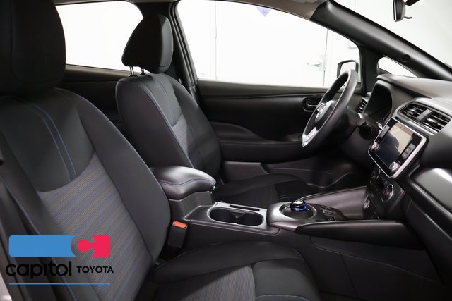 Used 2025 Nissan Leaf S FWD image 9