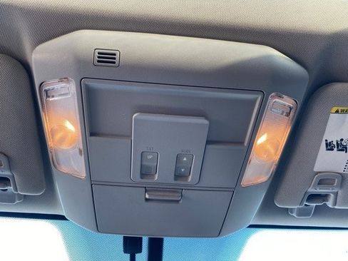 Used 2014 Toyota Tundra Limited image 38