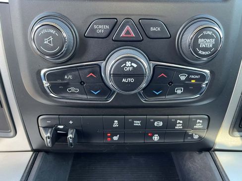 Used 2018 RAM 2500 Big Horn image 23