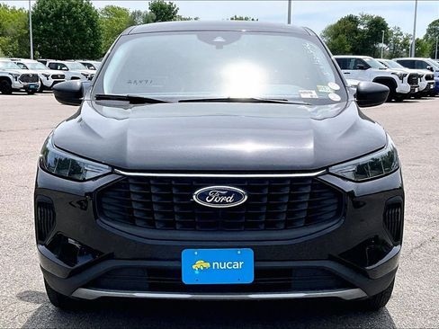 Used 2025 Ford Escape Active AWD/4WD image 2