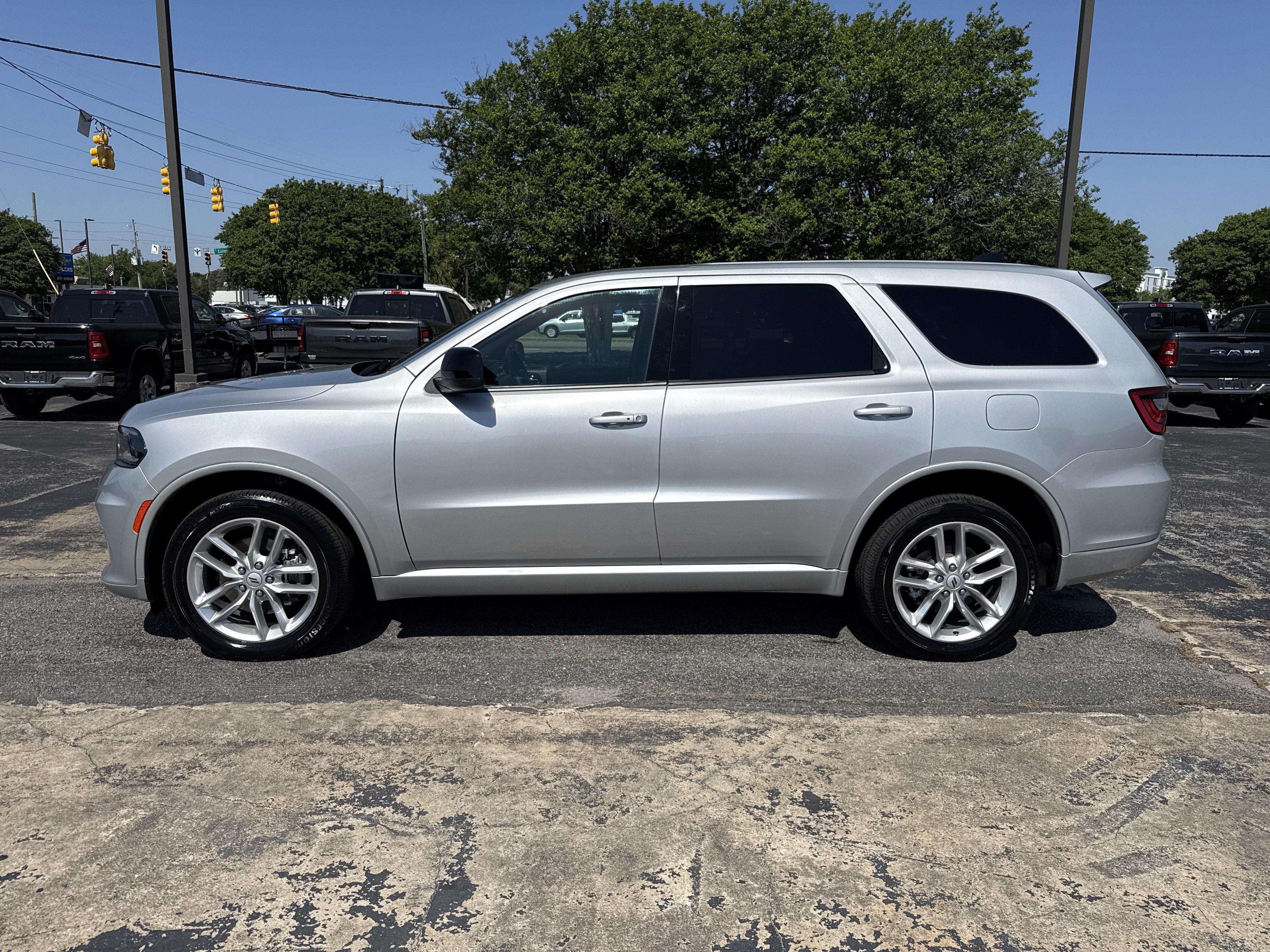 Certified 2025 Dodge Durango GT AWD/4WD image 6