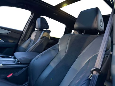 Used 2023 Acura MDX A-Spec image 11