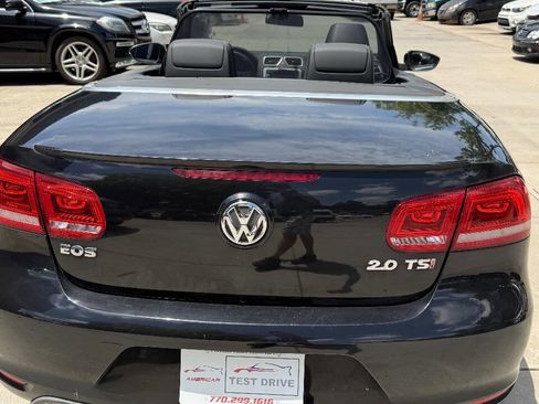 Used 2013 Volkswagen Eos Komfort FWD image 22