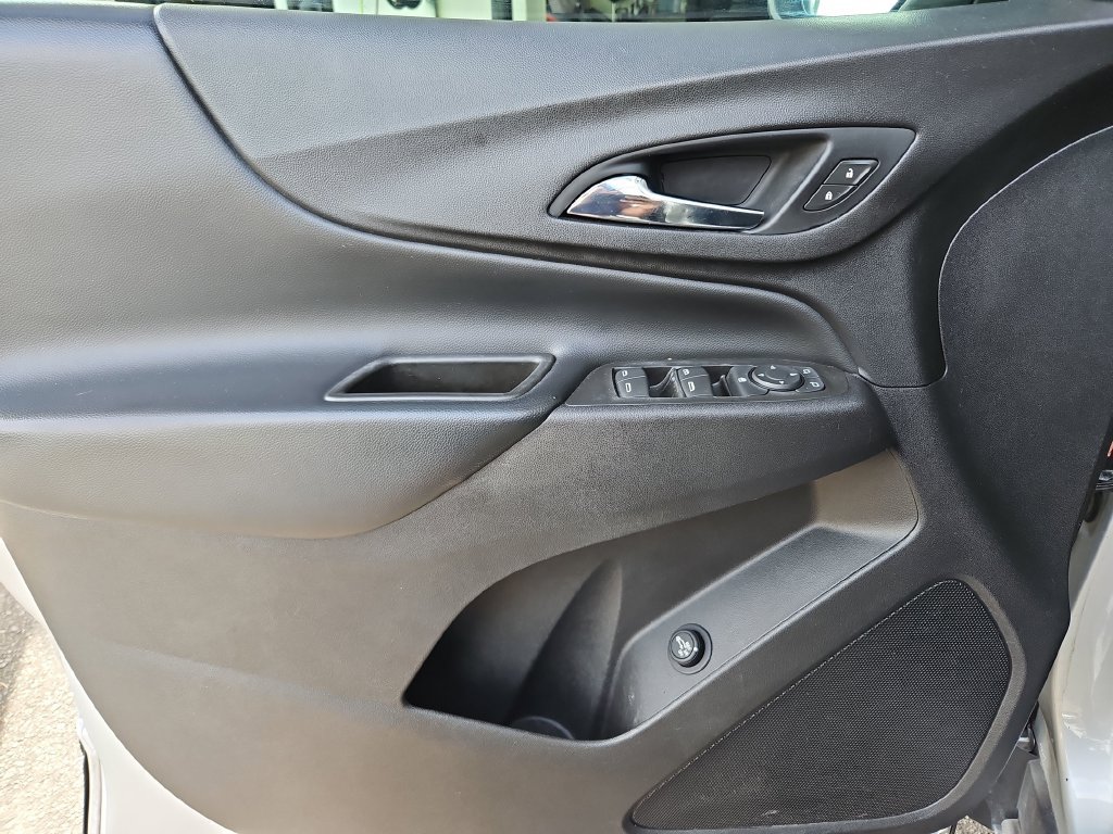 Used 2020 Chevrolet Equinox LT FWD image 25