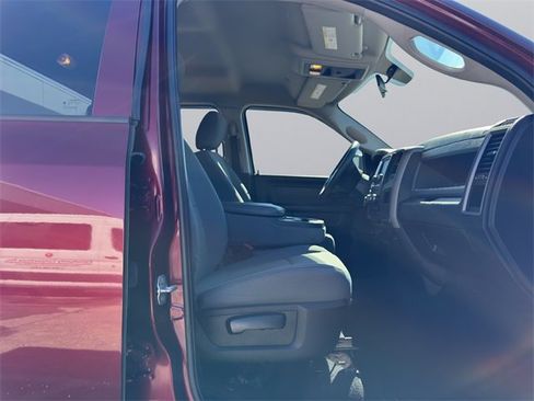 Used 2018 RAM 1500 Express w/ Express Value Package image 18