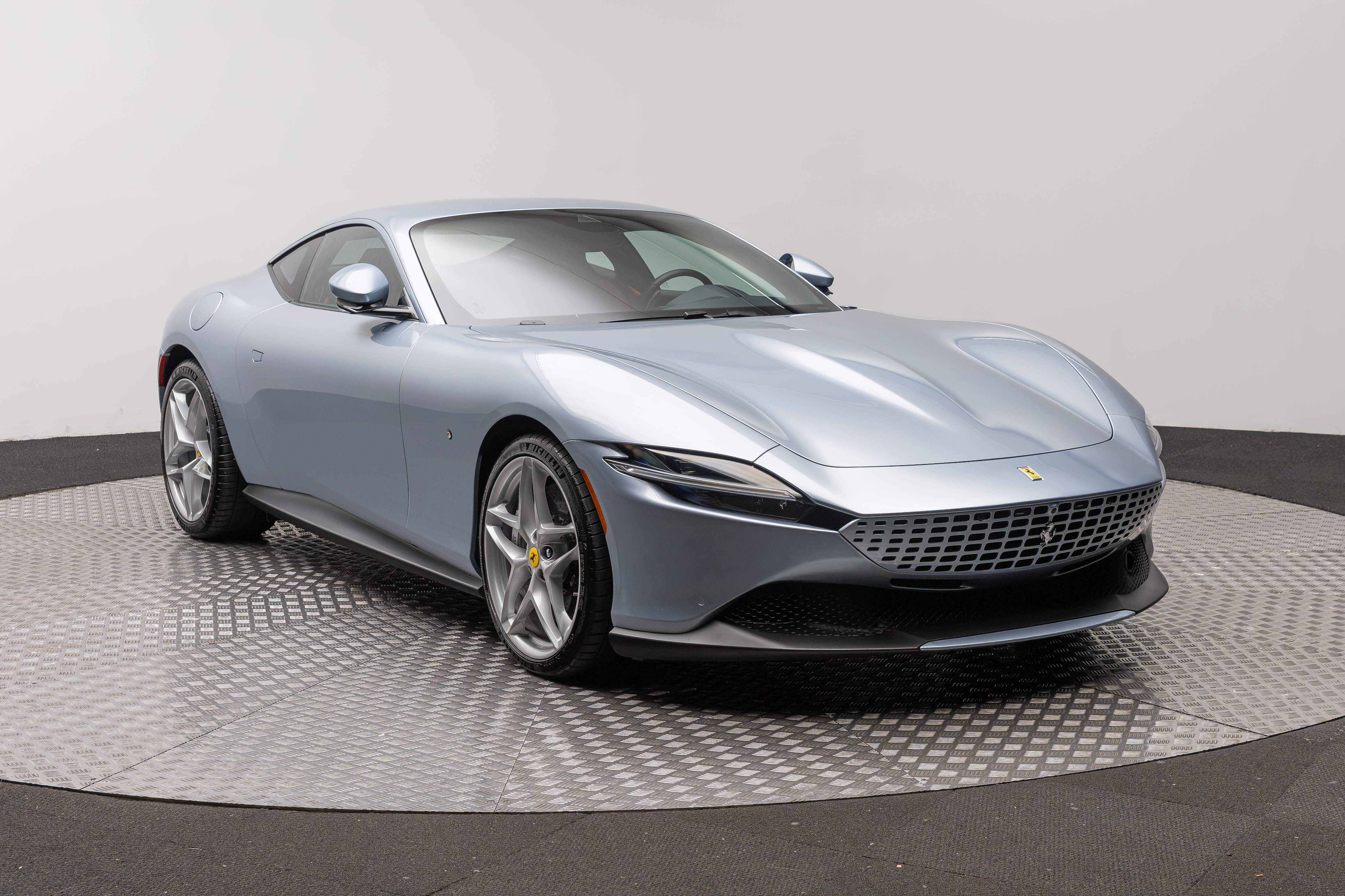 Certified 2022 Ferrari Roma RWD image 11