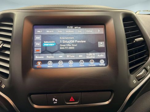 Used 2019 Jeep Cherokee Latitude Plus image 23