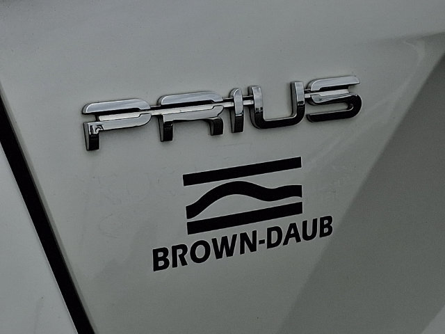 Used 2022 Toyota Prius LE FWD image 28