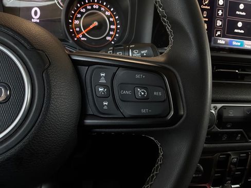 Used 2025 Jeep Wrangler Unlimited Sport AWD/4WD image 33