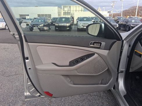 Used 2012 Kia Optima LX image 12