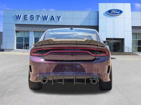Used 2022 Dodge Charger R/T RWD image 4