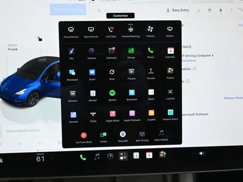 Used 2025 Tesla Model Y Long Range RWD image 29
