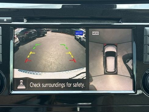 Certified 2020 Nissan Rogue SV w/ Premium Package FWD image 9